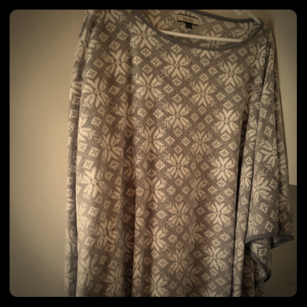 Nicole Miller poncho